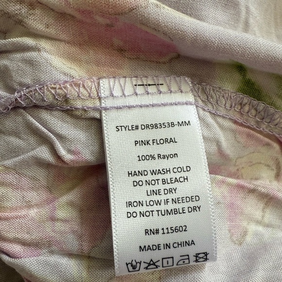 Mila Mae tiered ruffle flutter sleeve floral dress lavender With Pockets Size M - Picture 6 of 9